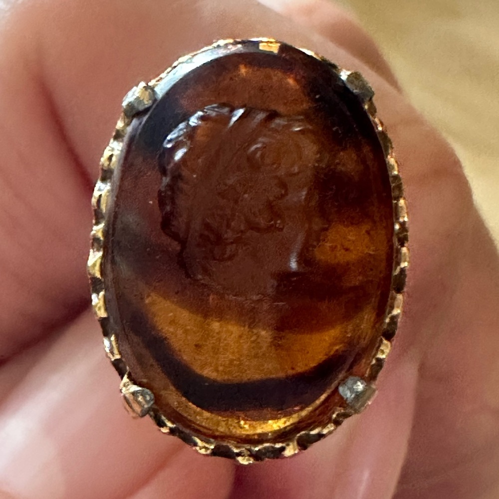 Vintage Lisner Jewelry Intaglio Amber Glass Carved Cameo Clip On Single Earring.